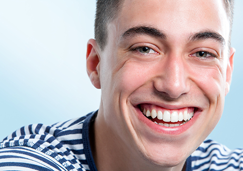 Recognize symptoms that may indicate the need for a root canal treatment.
